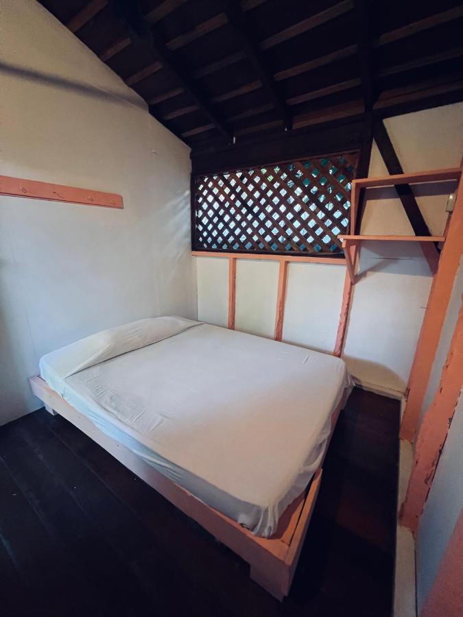 Hotel Puerto Viejo - Estd 1939 Puerto Viejo de Talamanca Bagian luar foto